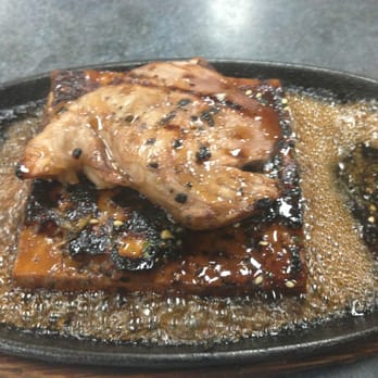 Nori's Saimin & Snacks - Sizzling tofu & ahi plate - Japanese Near Me - Hilo, Hawaii