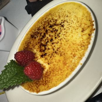 Morton's The Steakhouse - Crème brûlée. This was okay, the top was not hard, it was all very soft - Steakhouses Near Me - White Plains, New York