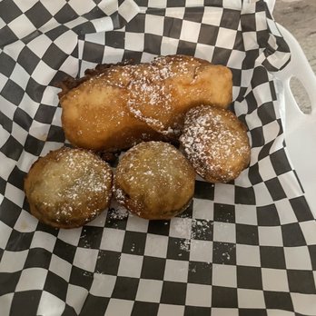 Bunz N Chix - Fried Twinkie and Oreos! - Food Trucks Near Me - Kyle, Texas