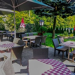 Trattoria Pepenero - Garten