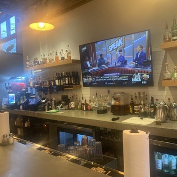 The Rub Chicken & Beer - Bar - Chicken Shop Near Me - Alexandria, Virginia The Rub Chicken & Beer - Bar - Chicken Shop Near Me - Alexandria, Virginia