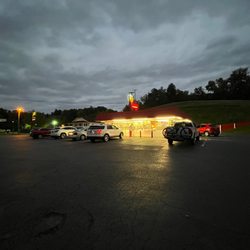 Crisp's Dairy Treat - Great spot for grub after riding/hiking at Armco Park