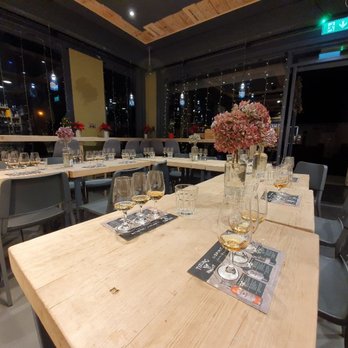 Sweeney's D3 - Whiskey tasting - Beer, Wine & Spirits Near Me - Dublin, D
