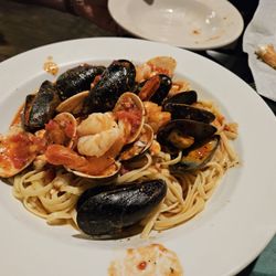 Village Pub & Package Goods - Giuseppe's plate