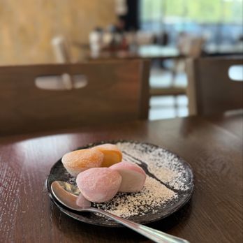 HOUSTON まるめん Kazzan Ramen & Bar - Houston TX - YouTube