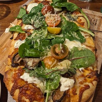 Monarch Ocean Pub - Mushroom burrata flatbread - Gastropubs Near Me - Del Mar, California