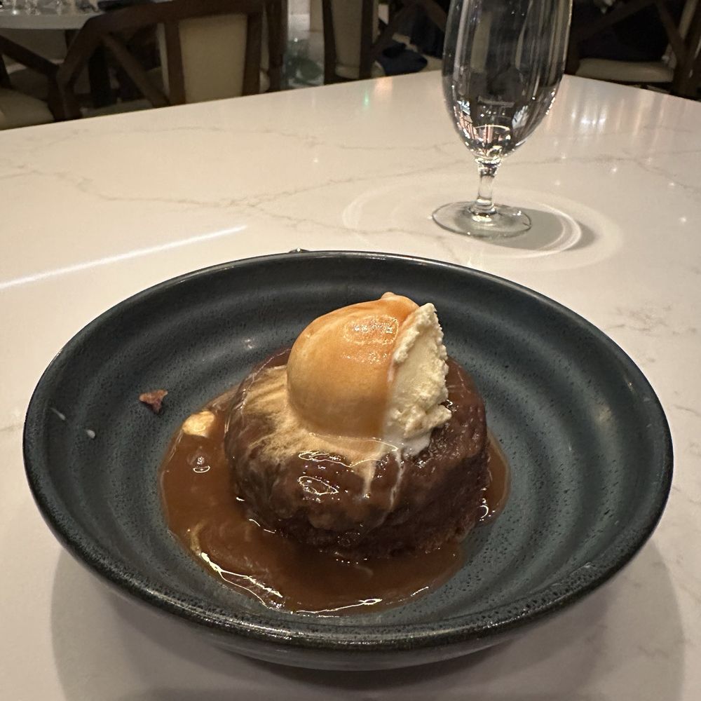 Ramsay's Kitchen - Sticky toffee pudding - New American Near Me - Las Vegas, Nevada