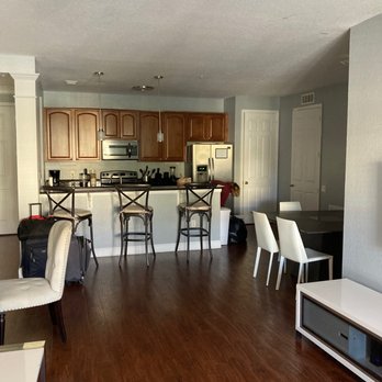 Vista Cay Rentals - Kitchen - Vacation Rentals Near Me - Orlando, Florida Vista Cay Rentals - Kitchen - Vacation Rentals Near Me - Orlando, Florida