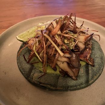 Daisy - Mushroom taco or Taco de Hongos - Cocktail Bars Near Me - Los Angeles, California Daisy - Mushroom taco or Taco de Hongos - Cocktail Bars Near Me - Los Angeles, California