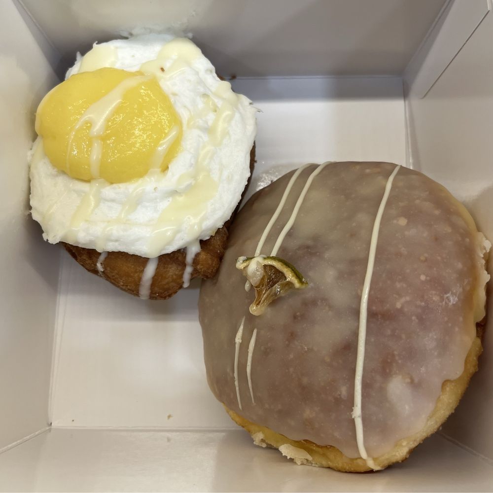 Lemon meringue and key lime pie donuts