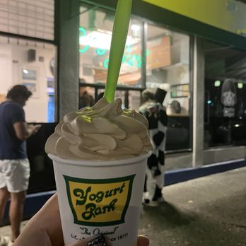 Yogurt Park - Peanut butter yogurt - Ice Cream & Frozen Yogurt Near Me - Berkeley, California