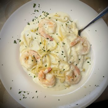 Fratelli's Italian Restaurant - Shrimp Alfredo. Delicious!! I needed a nap afterwards! - Italian Near Me - Orlando, Florida Fratelli's Italian Restaurant - Shrimp Alfredo. Delicious!! I needed a nap afterwards! - Italian Near Me - Orlando, Florida