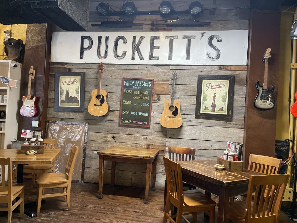 Puckett's Grocery & Restaurant