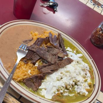 Tammy's Mexican Restaurant - Chilaquiles with green sauce w/ carne asada, rice and beans. - Mexican Near Me - Yakima, Washington Tammy's Mexican Restaurant - Chilaquiles with green sauce w/ carne asada, rice and beans. - Mexican Near Me - Yakima, Washington