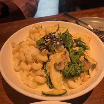 Brass Eye - Cavatappi Primavera - Bars Near Me - Columbus, Ohio