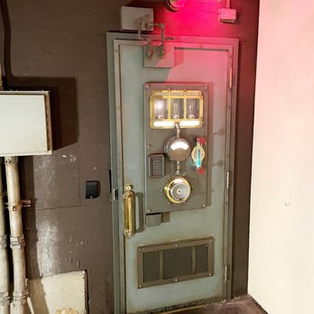 Lamplight Lounge - Private Room Entrance - New American Near Me - Anaheim, California