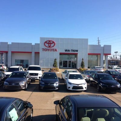 VAN TROW TOYOTA - Updated July 2025 - 12 Reviews - 2015 Louisville Ave ...