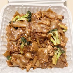 Siriwan Thai - Chicken Pad Z-Ew (carryout)