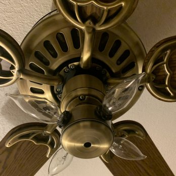 Big Bear Cool Cabins - Missing the cord for the fan in the master bedroom. The only way to run the fan was for the lights to be on. So no fan during the nights. - Property Management Near Me - Big Bear Lake, California