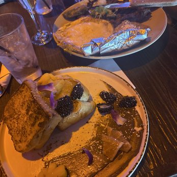 Mezcal Cantina Y Cocina - Lounges Near Me - Riverside, California
