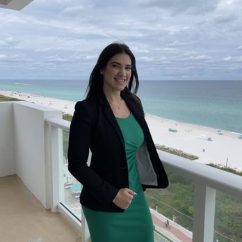Carolina Monique Suarez - Sold! 2 Bed / 2 Bath in Miami Beach for $750k, the Pavilion allows nightly Airbnb rentals - Real Estate Agents Near Me - Miami, Florida Carolina Monique Suarez - Sold! 2 Bed / 2 Bath in Miami Beach for $750k, the Pavilion allows nightly Airbnb rentals - Real Estate Agents Near Me - Miami, Florida