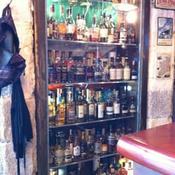 Fleming's - La "petite" cave à whiskies.