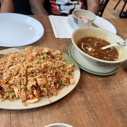 Dragon Wok - Hot and sour soup and Manchurian fried rice