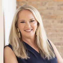 Kelly Frady  - Coldwell Banker Frady & Associates - Kelly Frady, Broker/Owner, Coldwell Banker Frady & Associates