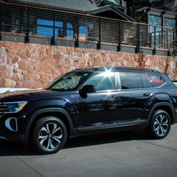 Park City Direct - The small SUV's, fit up to 3 passengers comfortably with skis gear and luggage.