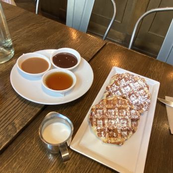 Medina Cafe - Breakfast & Brunch Near Me - Vancouver, British Columbia