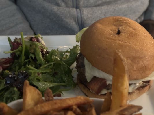 Burger Bach by null