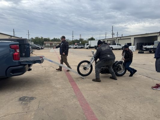 Destroyer Garage by null