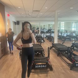 MPower - Mpower studio + Alyssa and her newly discovered abs