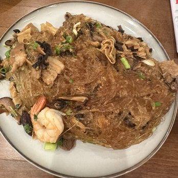 Angkor Wok - Cha Mi Suor - Asian Fusion Near Me - Seattle, Washington