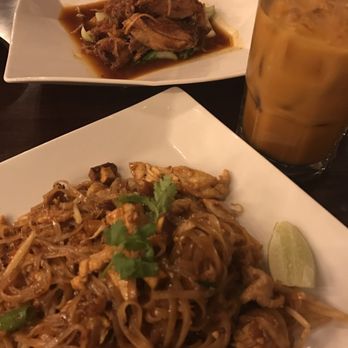 Phattra Thai Restaurant - Chicken Pad Thai and Honey Duck w Thai Iced Tea. Yum - Thai Near Me - Metuchen, New Jersey