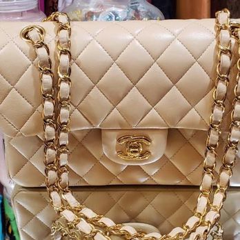 OnQueStyle - My sister's beautiful Chanel - Used, Vintage & Consignment Near Me - Corona Del Mar, California OnQueStyle - My sister's beautiful Chanel - Used, Vintage & Consignment Near Me - Corona Del Mar, California