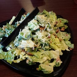 Louie's Pizza & Pasta - Cesar salad