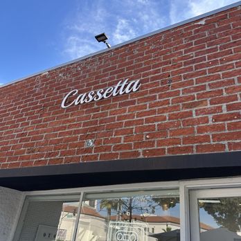 Cassetta - Outside - Coffee & Tea Near Me - Beverly Hills, California