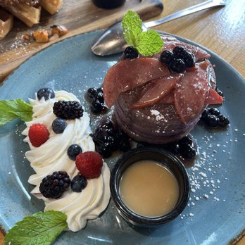 Traveler's Table - Ube Hawaiian Pancakes - Cocktail Bars Near Me - Houston, Texas