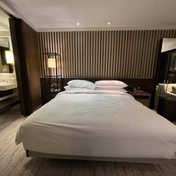 Park Hyatt Sydney - King bed - Hotels Near Me - Sydney, NSW Park Hyatt Sydney - King bed - Hotels Near Me - Sydney, NSW
