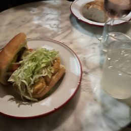 Shrimp po boy