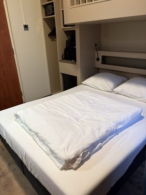 A-Train Hotel by null