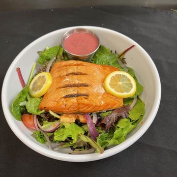 101 Kitchen - Grilled wild Salmon salad with Raspberry Vinaigrette - Breakfast & Brunch Near Me - Knightdale, North Carolina