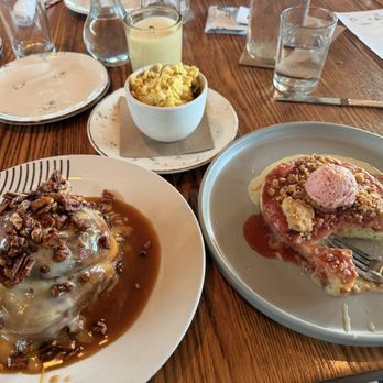 Whiskey Cake Kitchen & Bar - Cinnamon roll, Strawberry Short Stack (single), Jalapeño- Gouda grits - New American Near Me - Katy, Texas Whiskey Cake Kitchen & Bar - Cinnamon roll, Strawberry Short Stack (single), Jalapeño- Gouda grits - New American Near Me - Katy, Texas