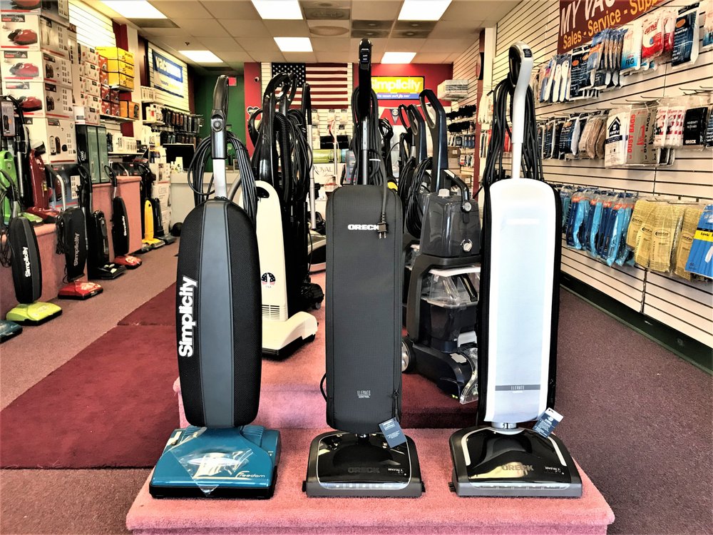 MY VACUUMS Updated August 2024 12 Photos 732 Foxcroft Ave, Martinsburg, West Virginia