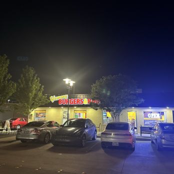 Yummy Burgers & BBQ - Front of building - Burgers Near Me - Richardson, Texas