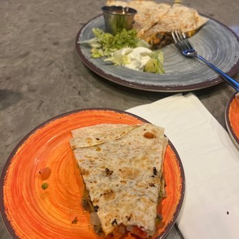 Roundin' 3rd - Quesadilla - American Near Me - Long Beach, California