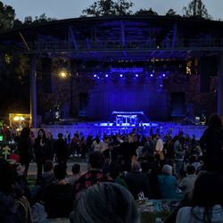 Frost Amphitheater - Before the show started, already getting packed