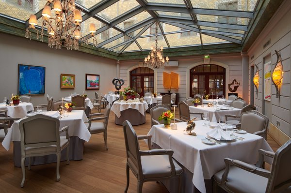 Relais & Châteaux Hotel Bülow Palais by null