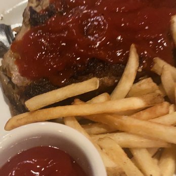 Pike and Pint Grill - Hockey Dad 1/2 rack of Ribs - Seafood Near Me - Alexandria, Minnesota